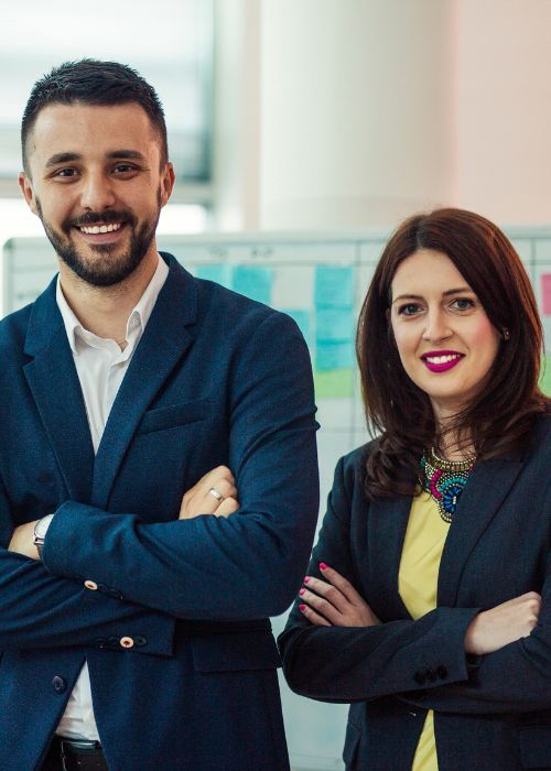 Praktyki w sprzedaży ubezpieczeń dla początkujących agentów